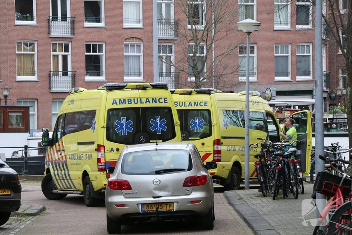 Vrouw in trapportiek doodgeschoten
