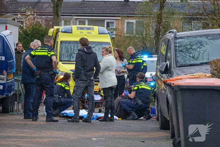 Man gewond door vallende glasplaten