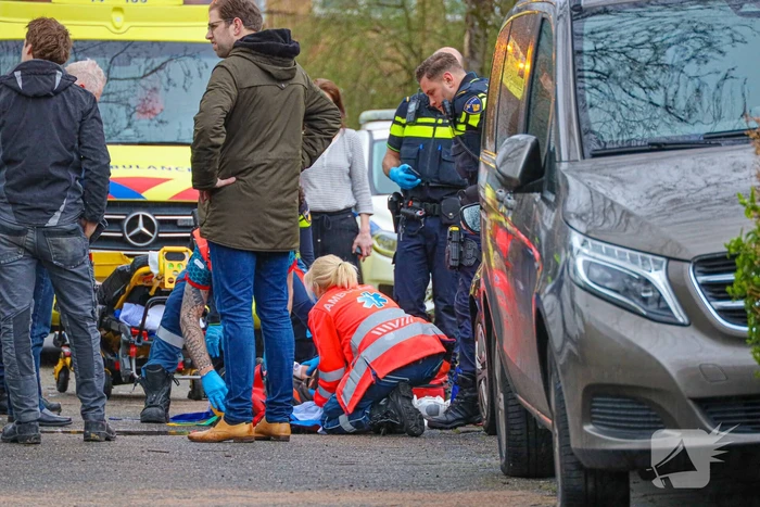 Man gewond door vallende glasplaten