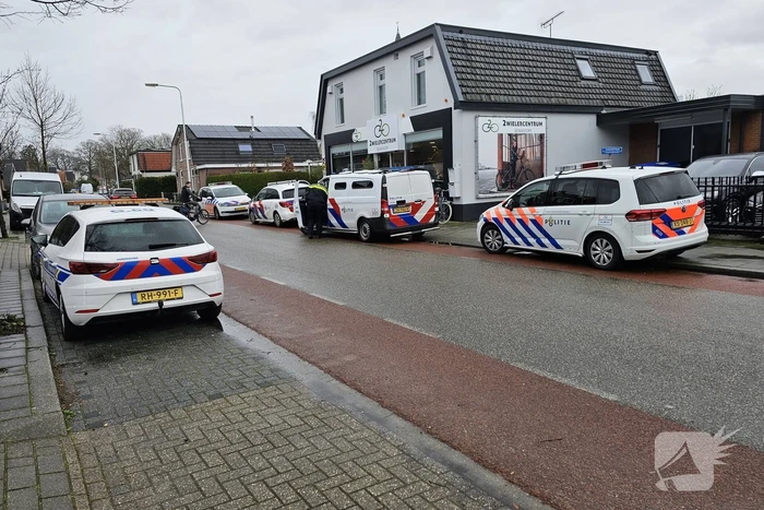 Vuurwapen aangetroffen bij controle autobedrijf