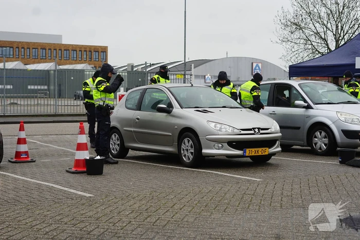 Grote verkeerscontrole door politie en Belastingdienst