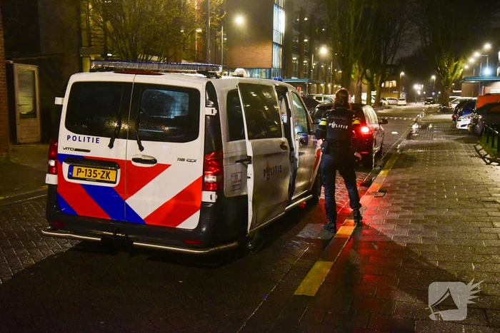 Politie doet inval in woning na mogelijke schietpartij