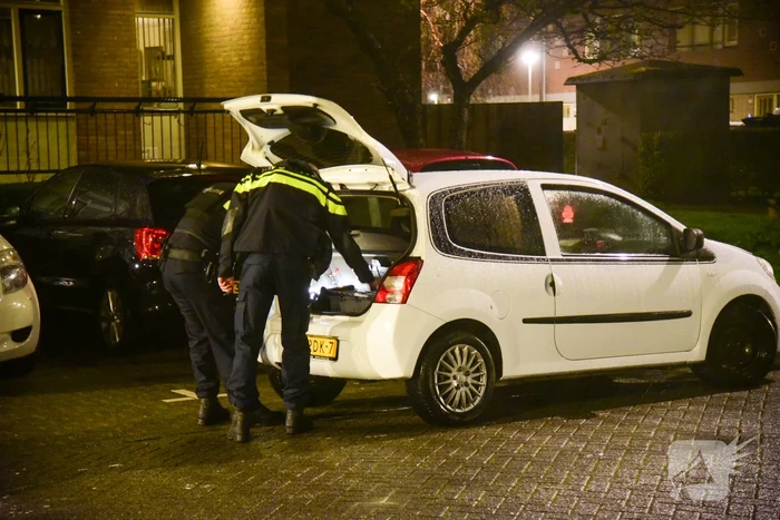 Politie doet inval in woning na mogelijke schietpartij