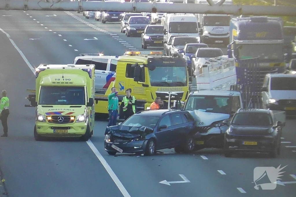 Rijksweg A16 L 28,9 112 melding Hendrik-Ido-Ambacht 