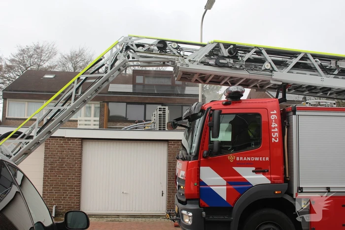 Veel rookontwikkeling bij hevige woningbrand