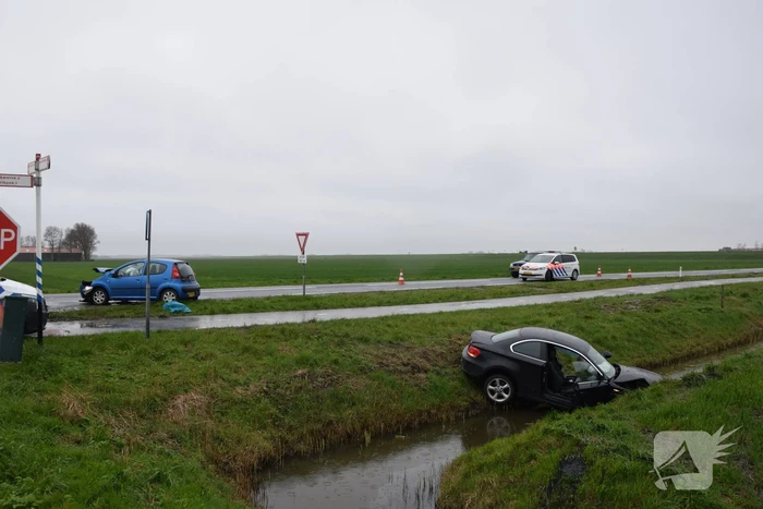 Gewonden bij flinke botsing op kruising