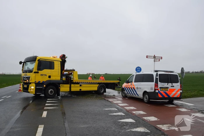 Gewonden bij flinke botsing op kruising