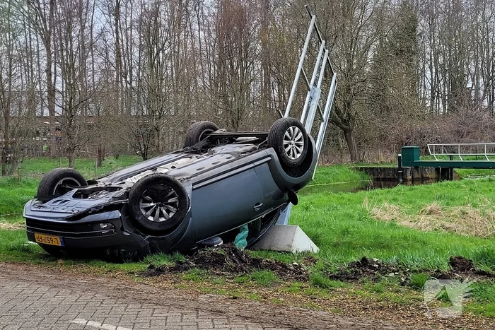 ongeval oostrikkerdijk leende