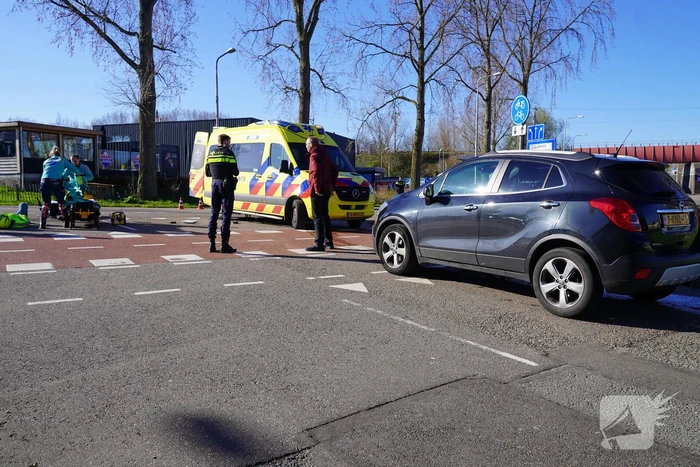 Scooterrijder gewond bij botsing met automobilist