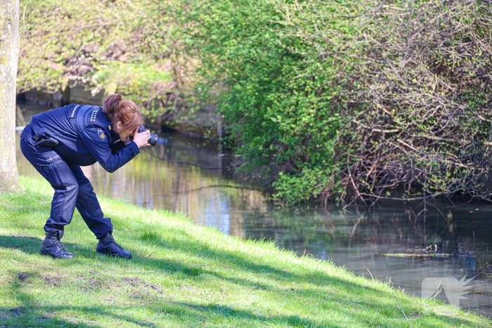2-jarige jongen overleden na val in water