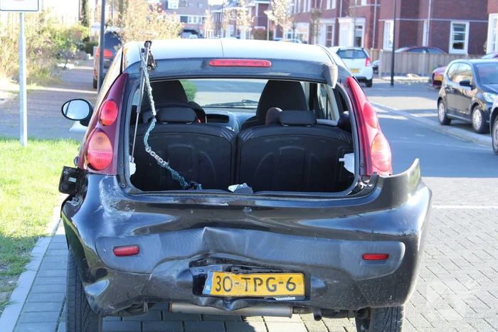 Veel schade na aanrijding