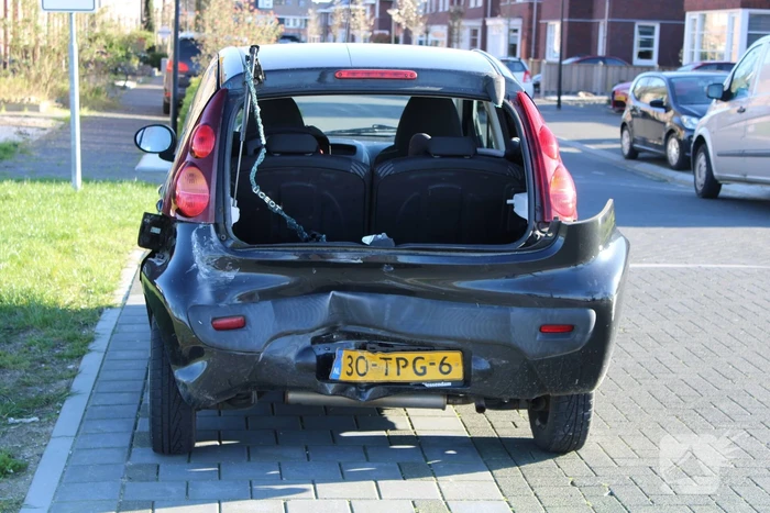 Veel schade na aanrijding