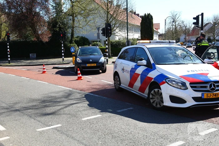 Achterwiel breekt af bij botsing