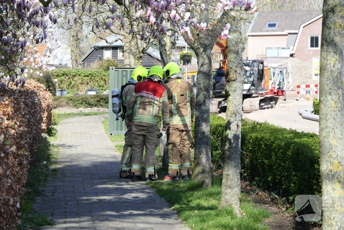 Onderzoek naar gaslucht, brandweer verricht metingen