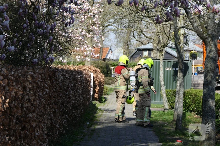 Onderzoek naar gaslucht, brandweer verricht metingen