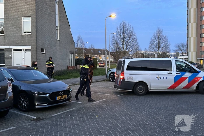Buurt opgeschrikt door flashbangs tijdens inval arrestatieteam