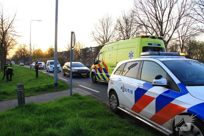 Rijbaan afgesloten na kop-staart botsing