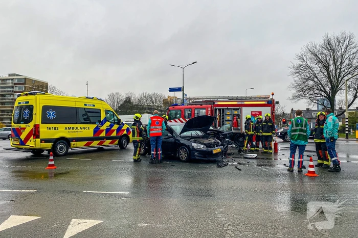 Veel schade bij ongeval op kruising
