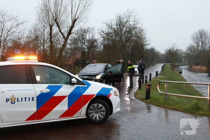 Frontale botsing op kruising