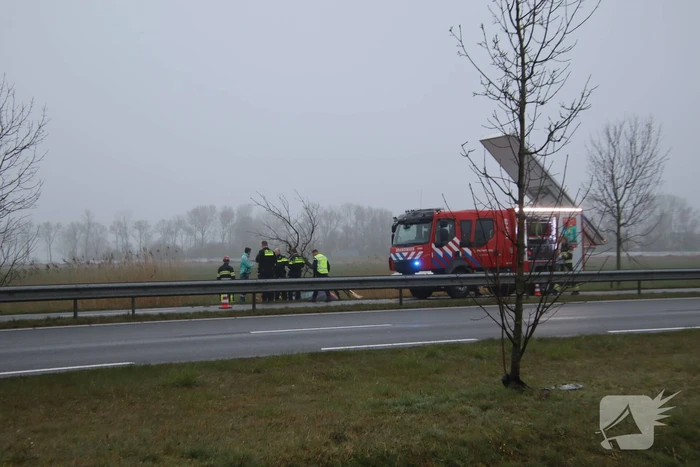 Bestuurder van auto belandt in sloot
