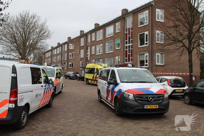 Overleden persoon in woning aangetroffen