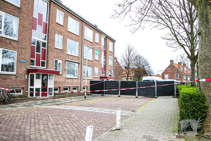 Overleden persoon in woning aangetroffen
