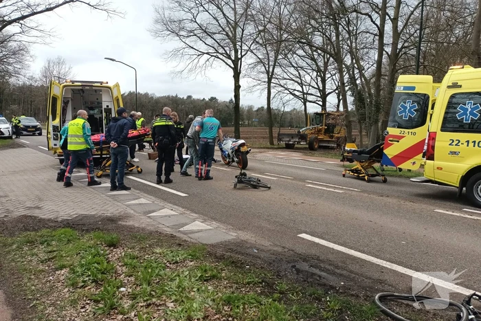 Fiets in stukken bij aanrijding met motor