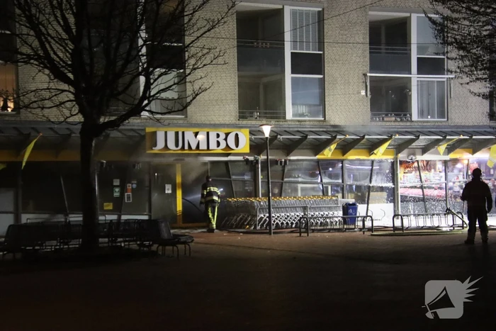 Grote brand bij Jumbo supermarkt