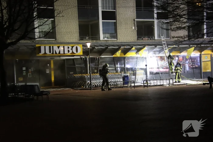 Grote brand bij Jumbo supermarkt