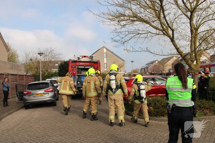Uitslaande dakbrand bij woning