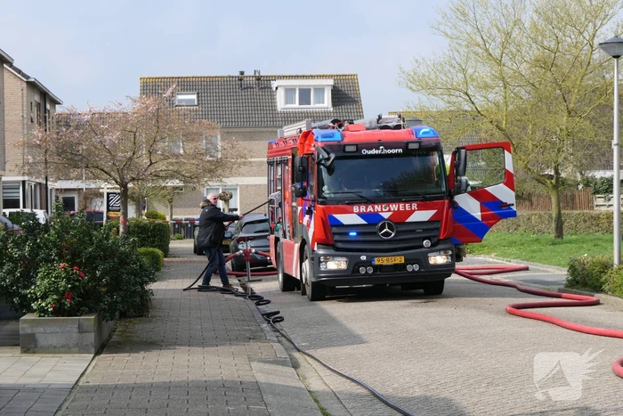 Uitslaande dakbrand bij woning