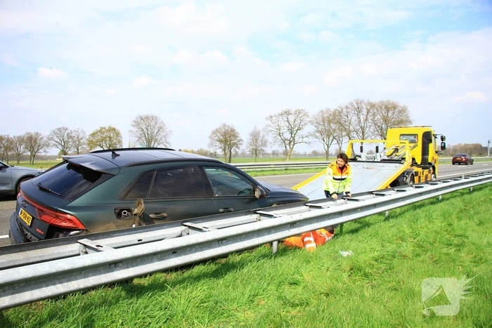Audi RSQ8 zwaar beschadigd bij eenzijdig ongeval