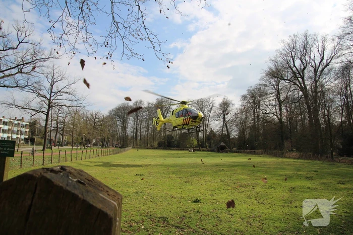 Trauma-arts per helikopter ingevlogen