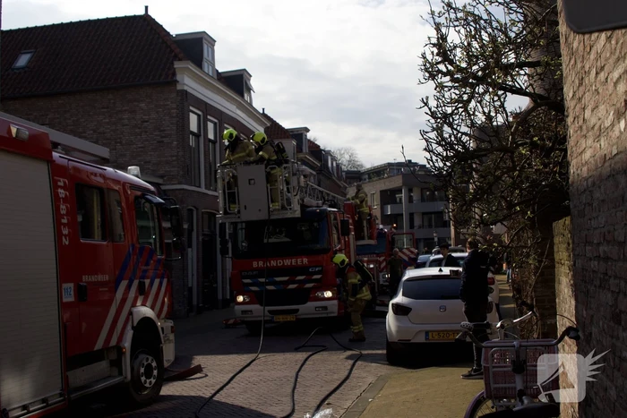 Brandweer ingezet voor dakbrand in binnenstad