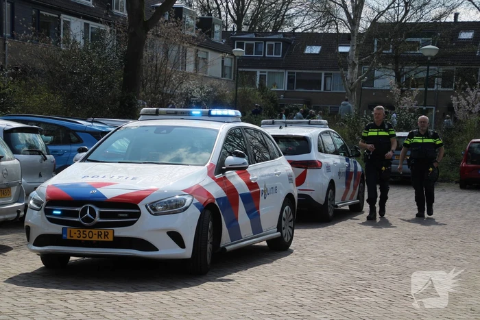Brand in dak snel onder controle