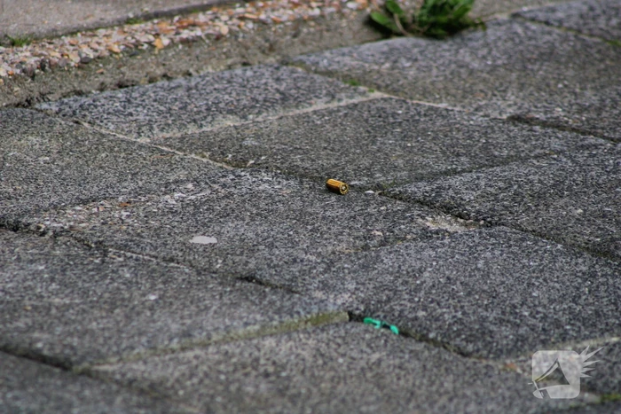 Meerdere schoten gelost op flatgebouw