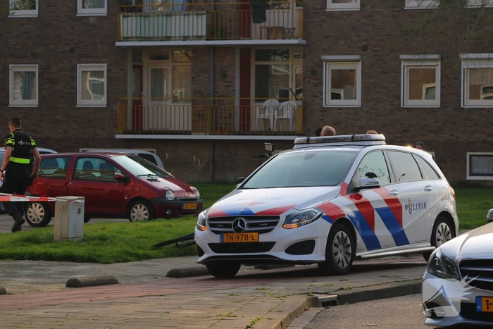 Meerdere schoten gelost op flatgebouw