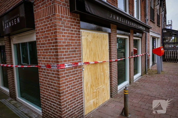 Dieven gepakt na inbraak van juwelier