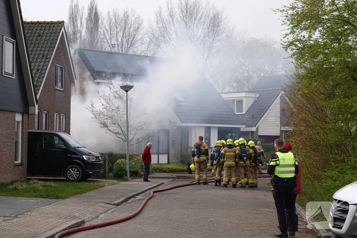 Woning beschadigd door brand in schuur