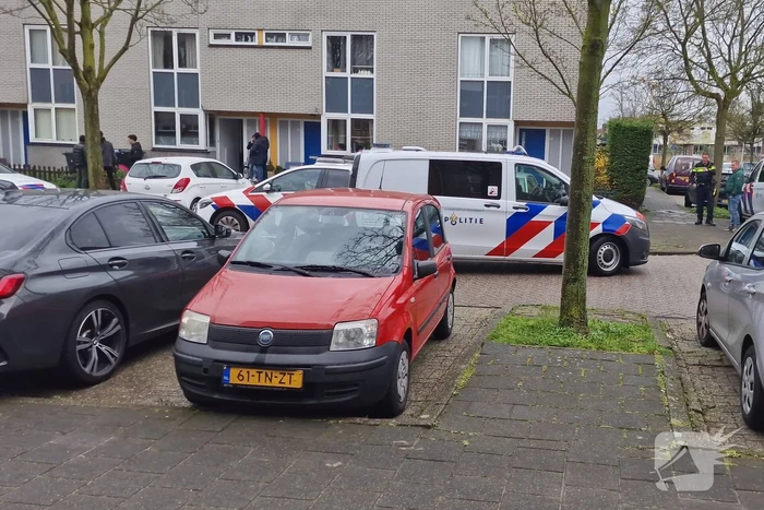 Dader op de vlucht na woningoverval