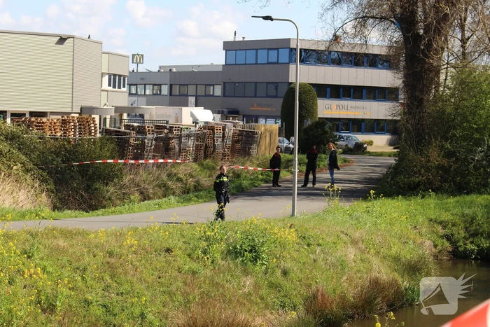 Overleden persoon aangetroffen in water