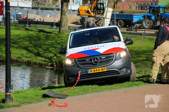 Graafmachine schiet politie te hulp