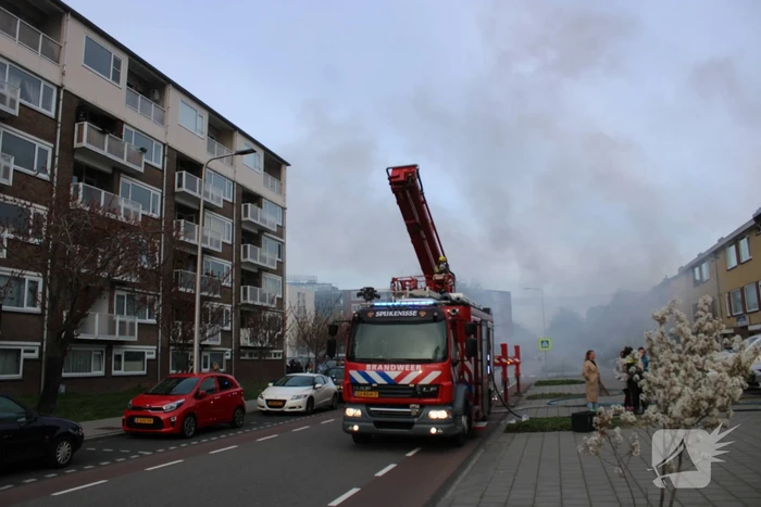 Veel rookontwikkeling bij uitslaande zolderbrand