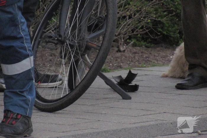 Aanrijding tussen auto en e-biker