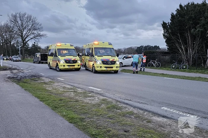 Meerdere wielrenners gewond naar ziekenhuis