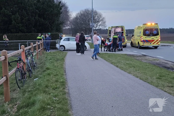 Meerdere wielrenners gewond naar ziekenhuis