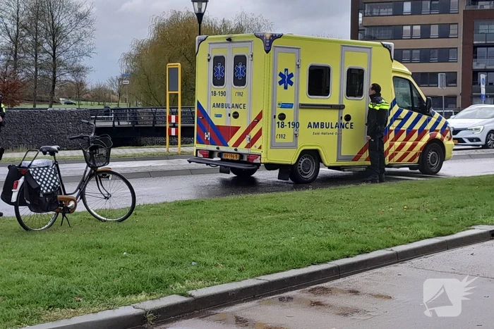 Fietser gewond bij botsing met auto