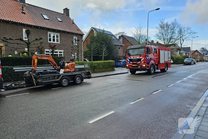 Gasleiding geraakt tijdens werkzaamheden aan het riool