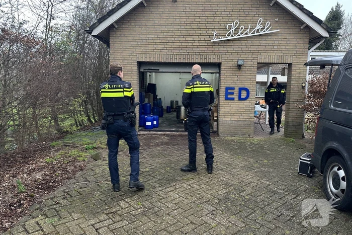 Drugslab in garage bij Woning