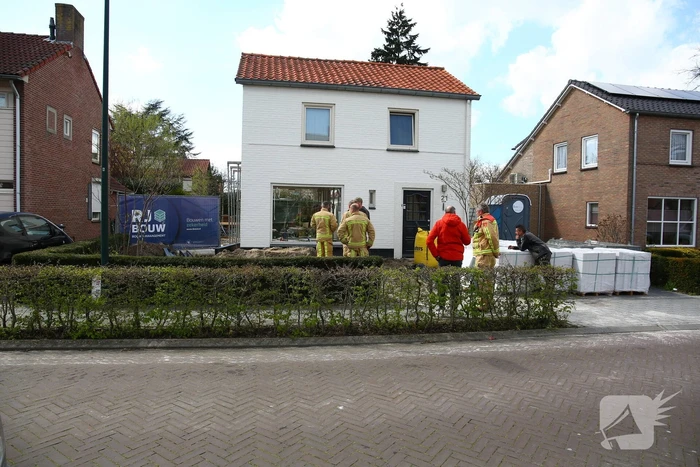 Gasleiding geraakt tijdens werkzaamheden in voortuin